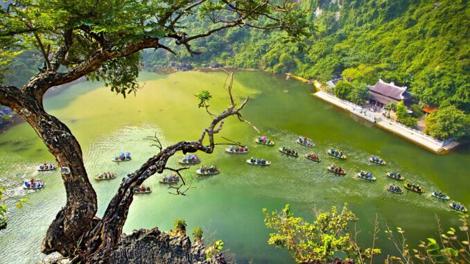 Tràng an sông nước