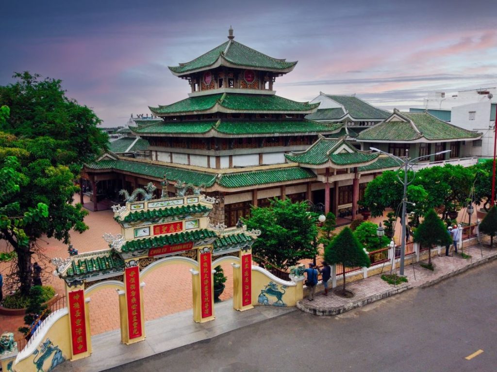 Du Lịch Chùa Bà CĐ