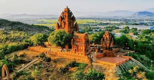 Tháp